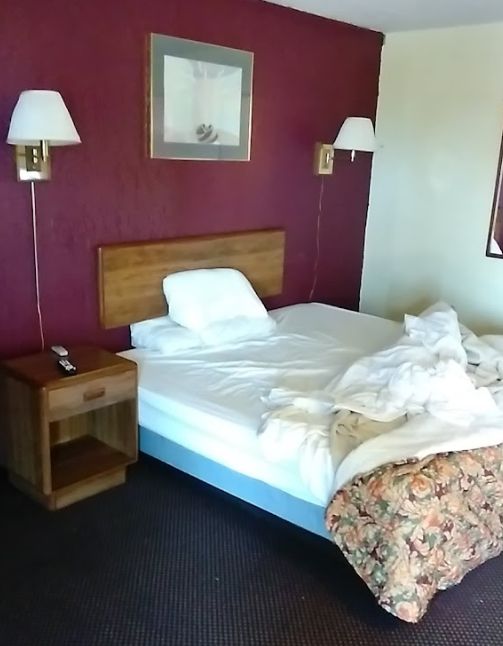 Woodbridge Inn & Suites (TraveLodge) - From Web Listing (newer photo)